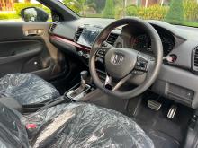 https://riyasewana.com/uploads/honda-city-rs-69591210883.jpg