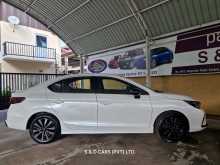 https://riyasewana.com/uploads/honda-city-rs-turbo-2573902734.jpg