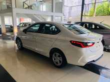 https://riyasewana.com/uploads/honda-city-s-2025-2416590612243.jpg
