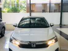 https://riyasewana.com/uploads/honda-city-s-2025-2416590612522.jpg
