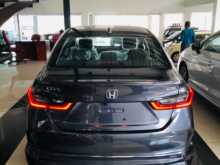 https://riyasewana.com/uploads/honda-city-vtec-2025-299595812263.jpg
