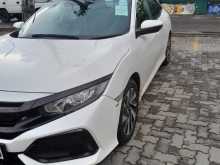 https://riyasewana.com/uploads/honda-civic-2017-1110072112342.jpg