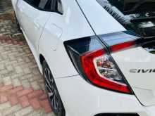 https://riyasewana.com/uploads/honda-civic-51900264643.jpg