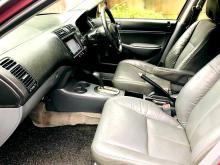 https://riyasewana.com/uploads/honda-civic-es5-277170817345.jpg