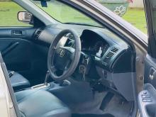 https://riyasewana.com/uploads/honda-civic-es8-1319411324543.jpg