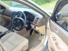 https://riyasewana.com/uploads/honda-civic-es8-2005-621374812712.jpg