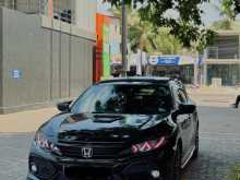 https://riyasewana.com/uploads/honda-civic-ex-2017-715024712923.jpg