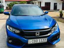 https://riyasewana.com/uploads/honda-civic-ex-2018-1311161912292.jpg