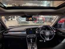 https://riyasewana.com/uploads/honda-civic-ex-2018-16544012394.jpg