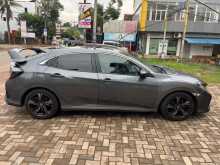 https://riyasewana.com/uploads/honda-civic-ex-2018-2110215112173.jpg