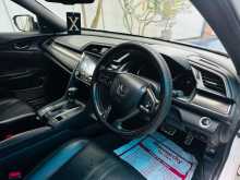 https://riyasewana.com/uploads/honda-civic-ex-2018-512580912062.jpg