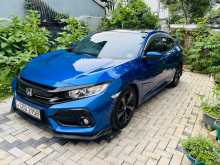 https://riyasewana.com/uploads/honda-civic-ex-2018-820430912793.jpg