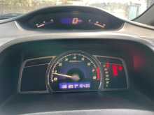 https://riyasewana.com/uploads/honda-civic-fd4-10103308893.jpg