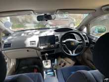 https://riyasewana.com/uploads/honda-civic-fd4-10103308932.jpg