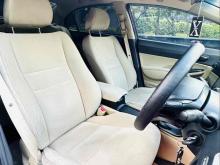 https://riyasewana.com/uploads/honda-civic-fd4-1521432524592.jpg