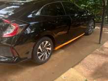 https://riyasewana.com/uploads/honda-civic-se-2017-279202612333.jpg