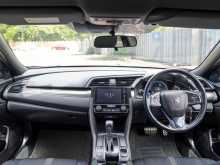 https://riyasewana.com/uploads/honda-civic-sr-1162105835.jpg