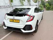 https://riyasewana.com/uploads/honda-civic-sr-2018-219102412624.jpg