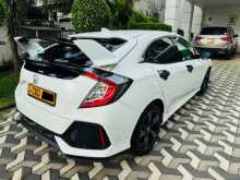 https://riyasewana.com/uploads/honda-civic-sr-2018-711432712673.jpg