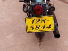 https://riyasewana.com/uploads/honda-cm-125-1612545813704.jpg