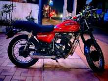 Honda CM 125 1998 Motorbike