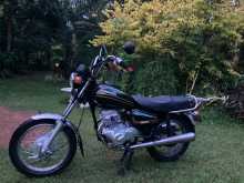 Honda CM 125 Custom 1997 Motorbike