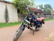 Honda CM 125 1990 Motorbike