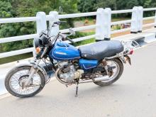Honda CM 125 2000 Motorbike