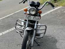 Honda CM 125 1999 Motorbike