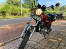 Honda CM 125 2001 Motorbike