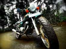 Honda CM 125 1985 Motorbike