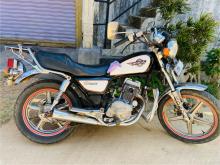 Honda CM Custom 125 Exclusive 2005 Motorbike