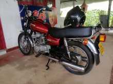 Honda CM125 1990 Motorbike