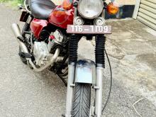 Honda CM125 1987 Motorbike