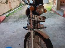 Honda CM125 6V 1997 Motorbike