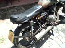 Honda CM 125 1988 Motorbike
