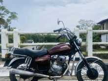 Honda CM125 T 2000 Motorbike