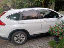 https://riyasewana.com/uploads/honda-cr-v-2013-418345112643.jpg