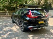 https://riyasewana.com/uploads/honda-cr-v-2018-2012315912564.jpg