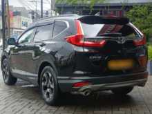 https://riyasewana.com/uploads/honda-cr-v-masterpiece-2019-917325512122.jpg