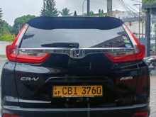 https://riyasewana.com/uploads/honda-cr-v-masterpiece-2019-917325512263.jpg