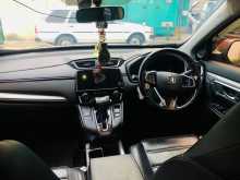 https://riyasewana.com/uploads/honda-cr-v-vti-l-1085347834.jpg