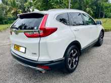 https://riyasewana.com/uploads/honda-cr-v-vti-l-2018-229341212474.jpg