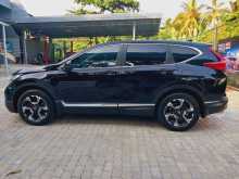 https://riyasewana.com/uploads/honda-crv-11232547603.jpg