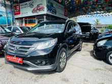 https://riyasewana.com/uploads/honda-crv-12907314273.jpg
