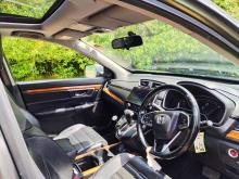 https://riyasewana.com/uploads/honda-crv-161649546104.jpg