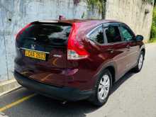 https://riyasewana.com/uploads/honda-crv-1711281422062.jpg