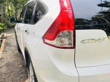 https://riyasewana.com/uploads/honda-crv-1720200217665.jpg