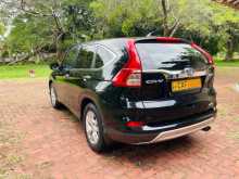 https://riyasewana.com/uploads/honda-crv-17220446694.jpg