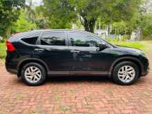 https://riyasewana.com/uploads/honda-crv-17220446982.jpg